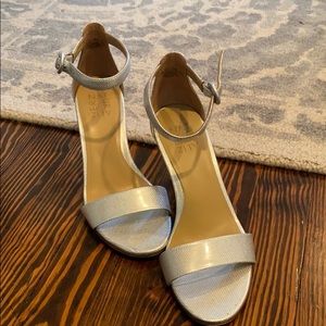 Naturalizer Kinsley Silver Metallic Textured Heels